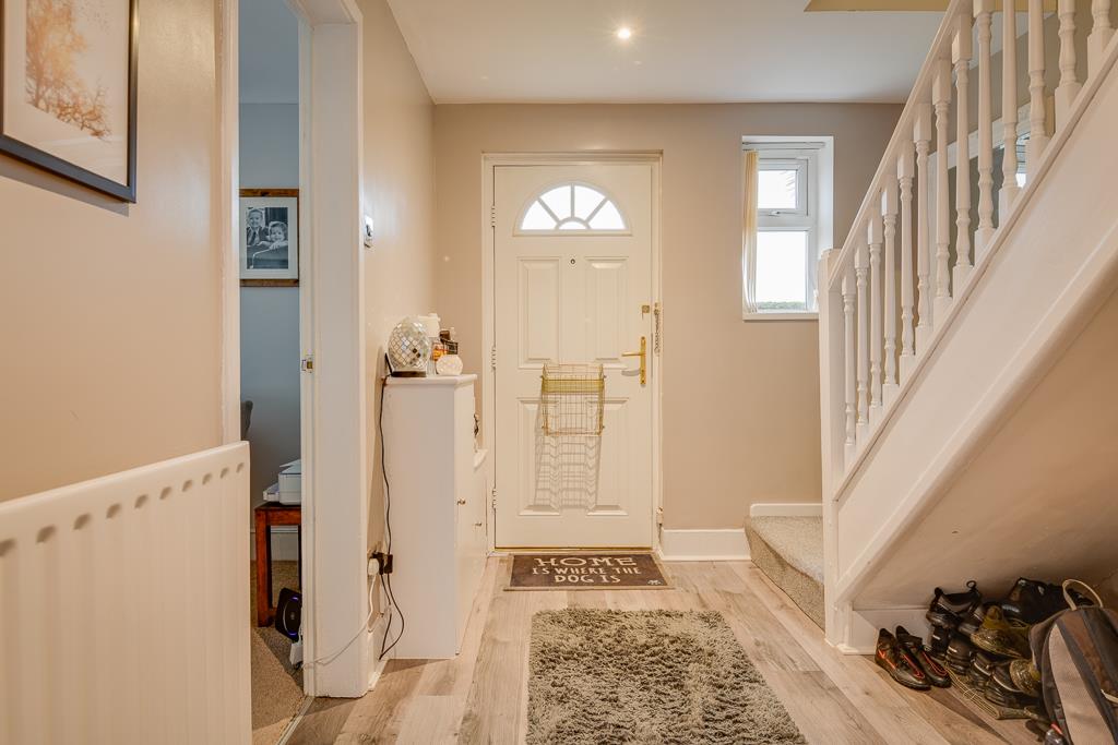 Newall Crescent, Winsford CW Estate Agents